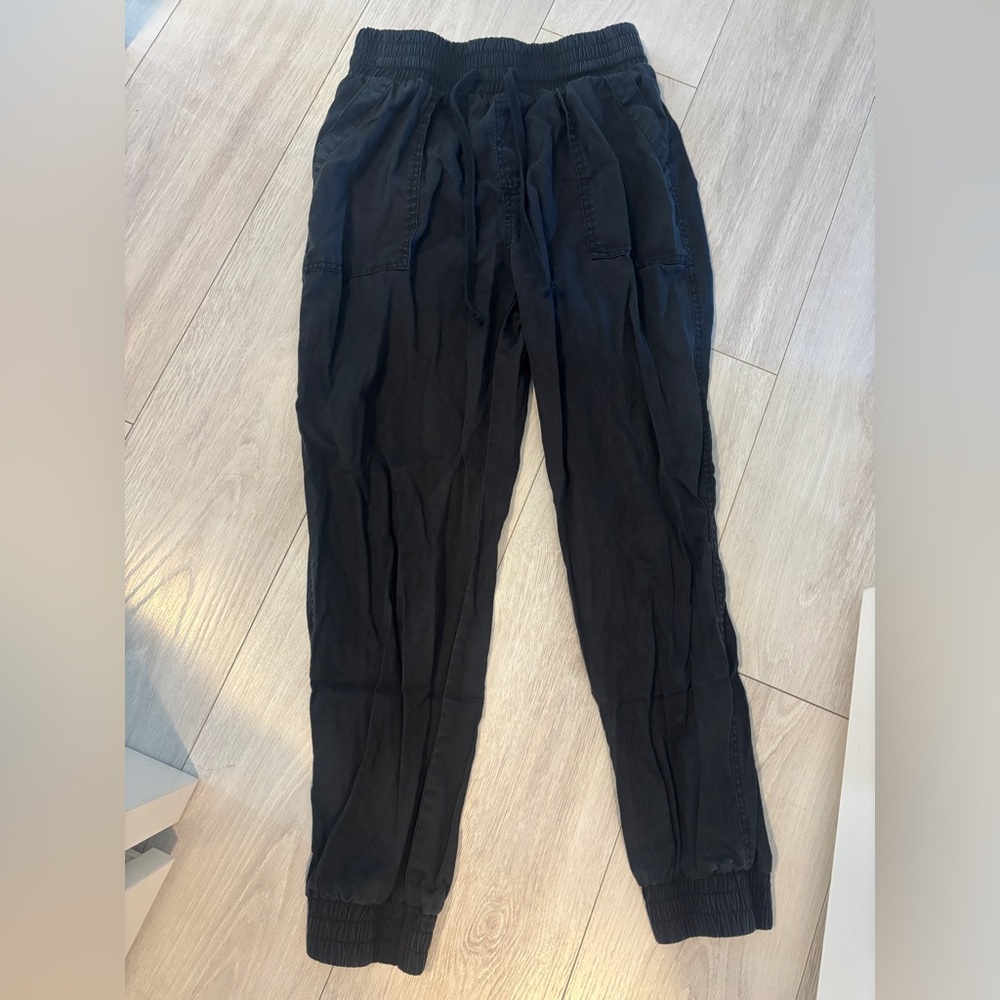 Woman’s black Casual Drawstring Pants